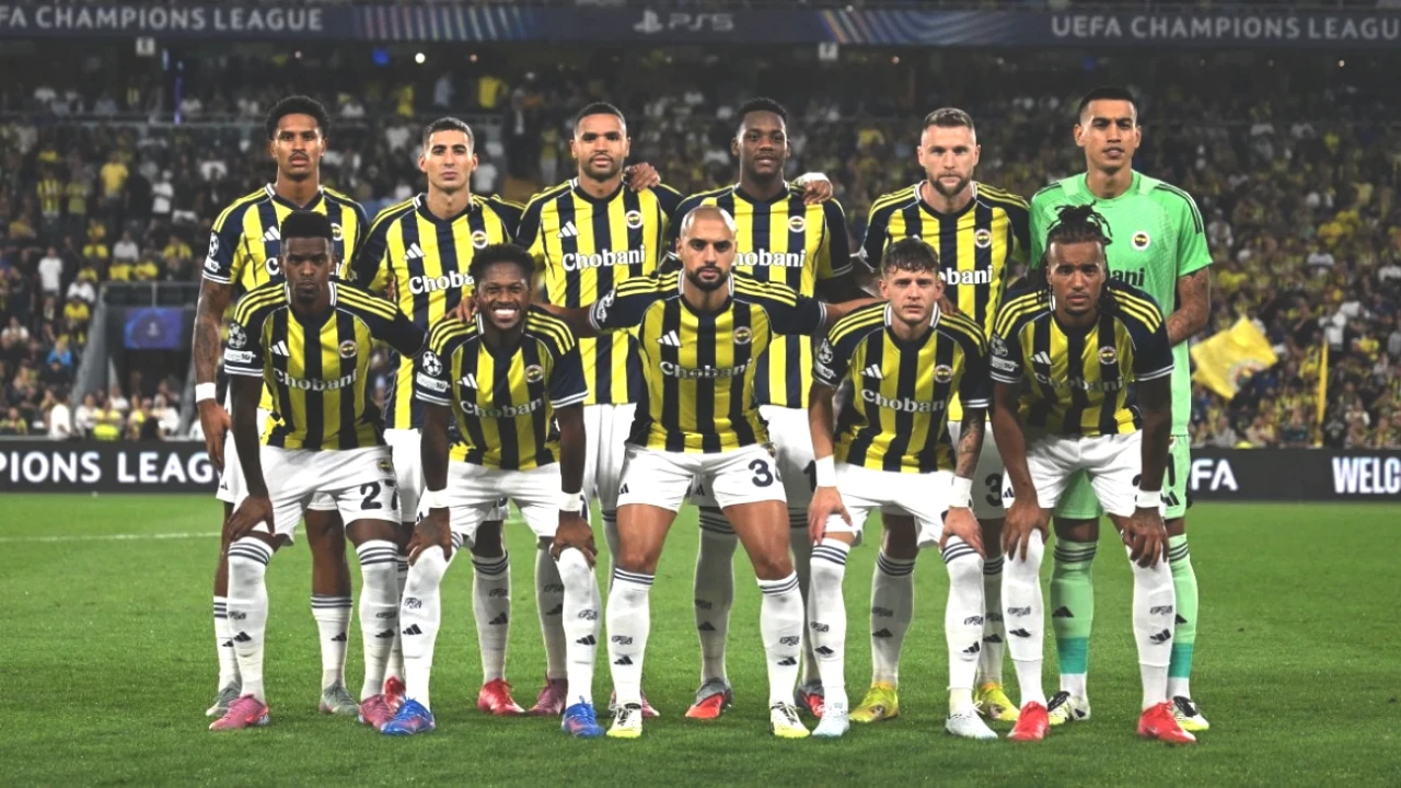 Fenerbahçe, Benfica Karşısında: Şampiyonlar Ligi İçin Kritikk Maçta Canlı Güncellemeler!